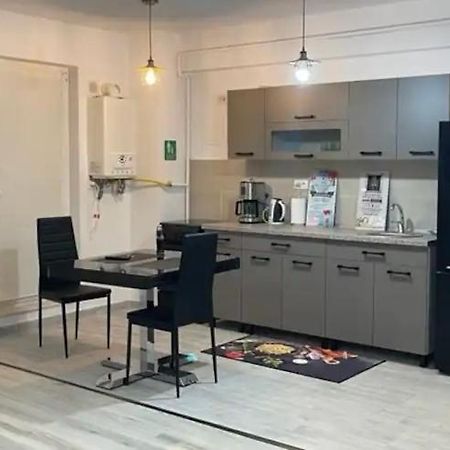 Chic Apartament Complex Inamstro Jassy Zewnętrze zdjęcie