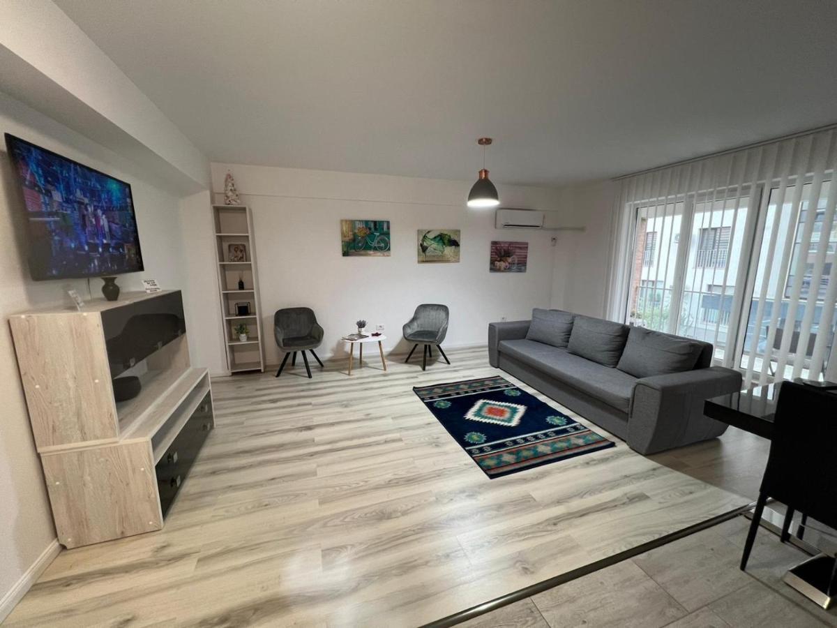 Chic Apartament Complex Inamstro Jassy Zewnętrze zdjęcie