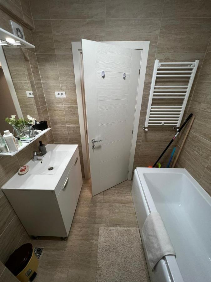 Chic Apartament Complex Inamstro Jassy Zewnętrze zdjęcie